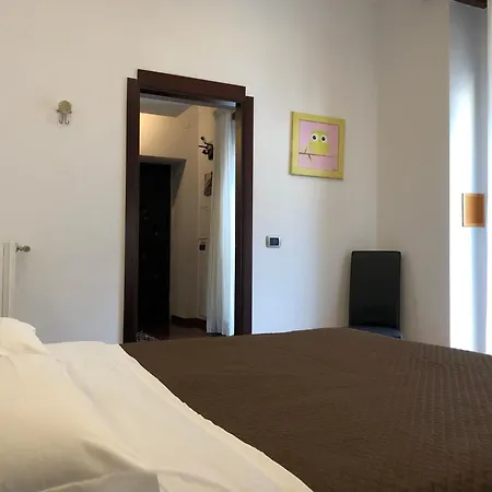 לינה וארוחת בוקר Bruno House 4*