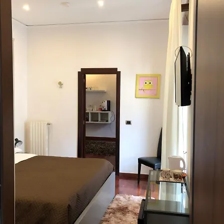 Bruno House ナポリ