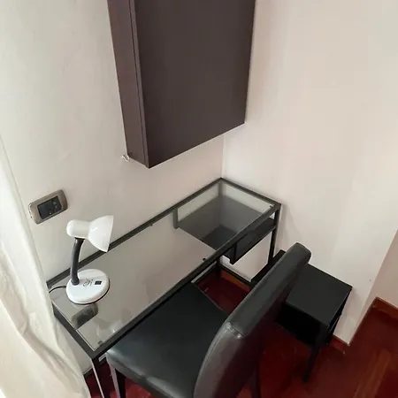 לינה וארוחת בוקר Bruno House נאפולי